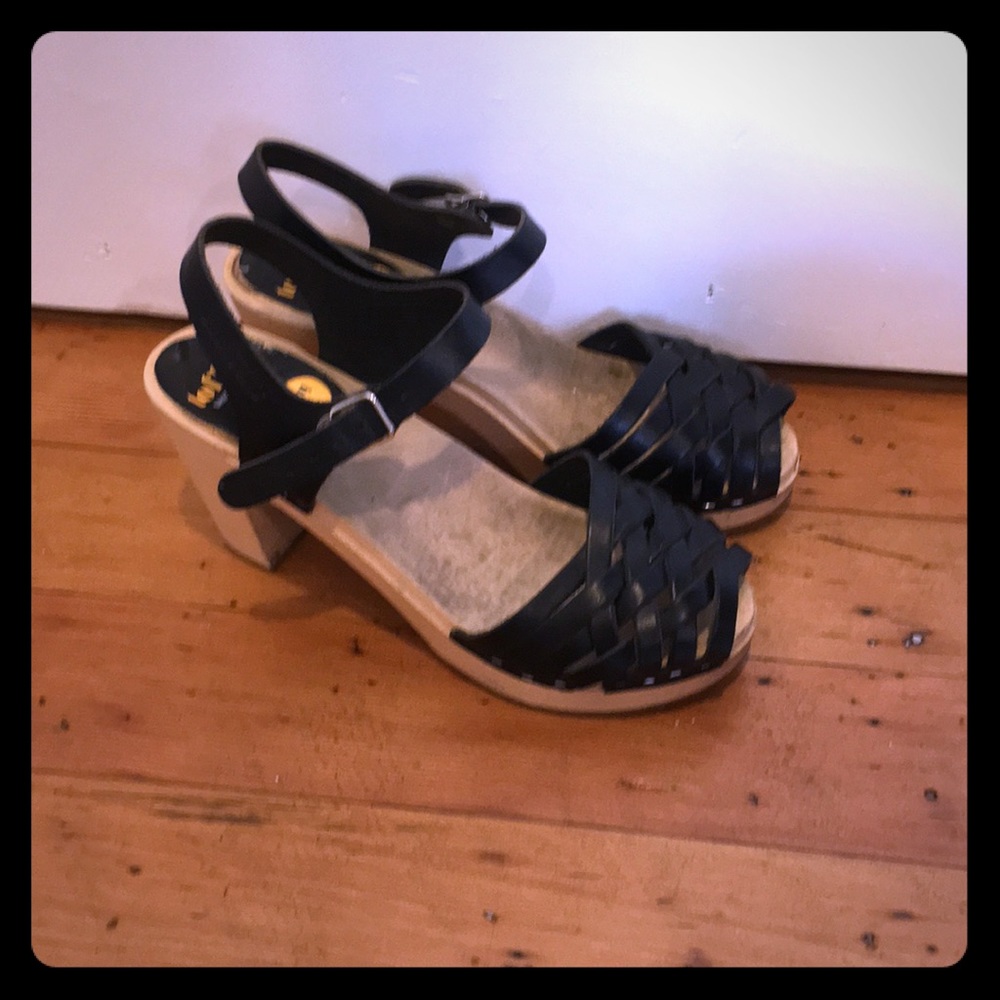 Hasbeen’s sandals